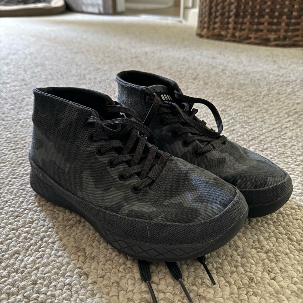 Nobull camo mid-trainer